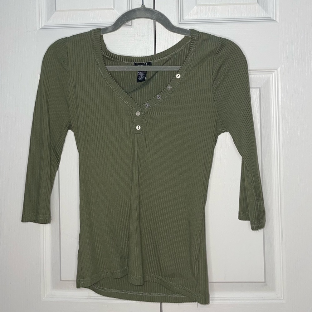 Rue 21 long sleeve top